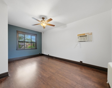 3248 Maple Avenue - Photo Thumbnail 8