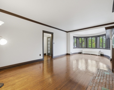 3248 Maple Avenue - Photo Thumbnail 6