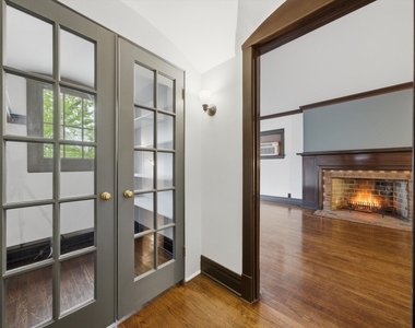 3248 Maple Avenue - Photo Thumbnail 2
