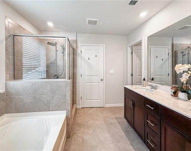 5836 Hackberry Lane - Photo Thumbnail 19