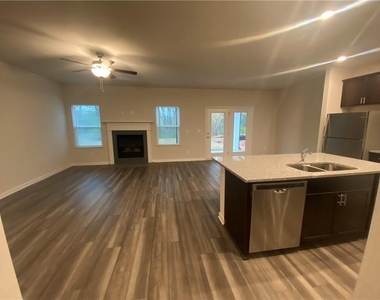 5836 Hackberry Lane - Photo Thumbnail 3
