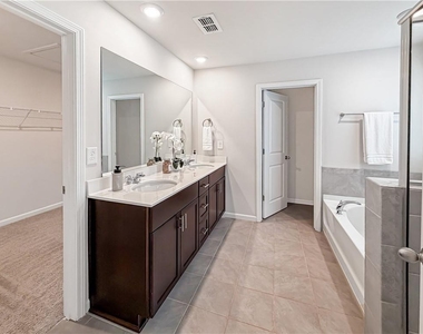 5836 Hackberry Lane - Photo Thumbnail 18