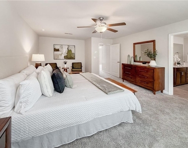5836 Hackberry Lane - Photo Thumbnail 16