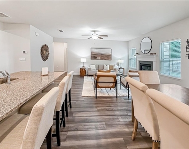 5836 Hackberry Lane - Photo Thumbnail 10
