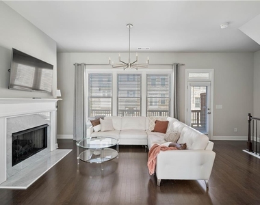 1302 Harris Way - Photo Thumbnail 14
