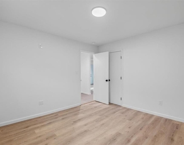 608 N College Drive - Photo Thumbnail 36