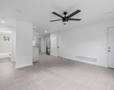 608 N College Drive - Photo Thumbnail 19