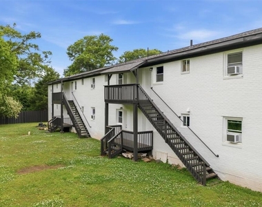 608 N College Drive - Photo Thumbnail 5