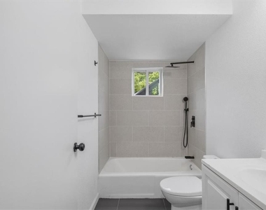 608 N College Drive - Photo Thumbnail 37