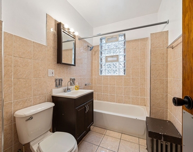 4749 S Keeler Avenue - Photo Thumbnail 6
