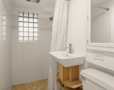 5415 N Wayne Avenue - Photo Thumbnail 23