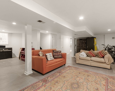 5415 N Wayne Avenue - Photo Thumbnail 20