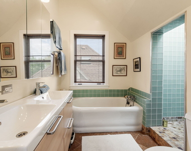 5415 N Wayne Avenue - Photo Thumbnail 19