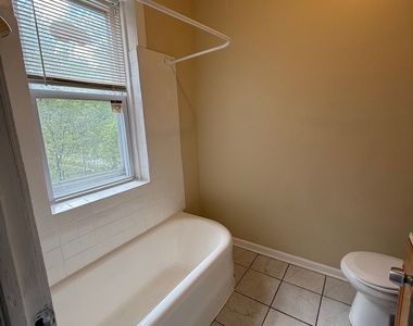 715 W 57th Street - Photo Thumbnail 3