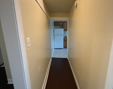 715 W 57th Street - Photo Thumbnail 6