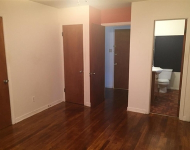 1526 Yale Street - Photo Thumbnail 3