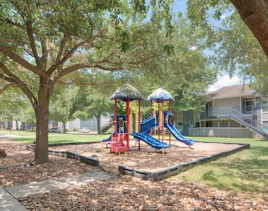 11800 Grand Road - Photo Thumbnail 7