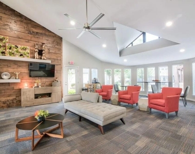 11800 Grand Road - Photo Thumbnail 8