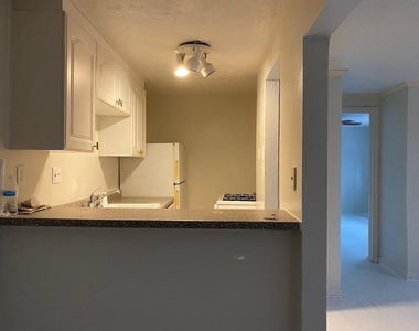 1909 Colquitt Street - Photo Thumbnail 2