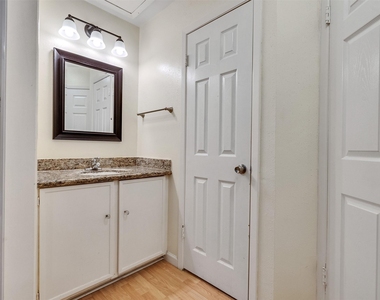 12625 Memorial Drive - Photo Thumbnail 14