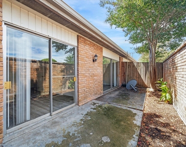 3259 Branard Street - Photo Thumbnail 9