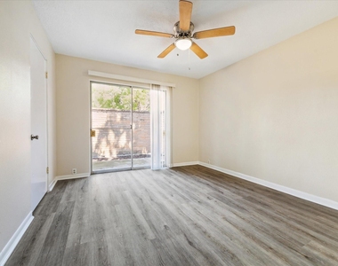 3259 Branard Street - Photo Thumbnail 6