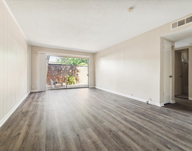 3259 Branard Street - Photo Thumbnail 1