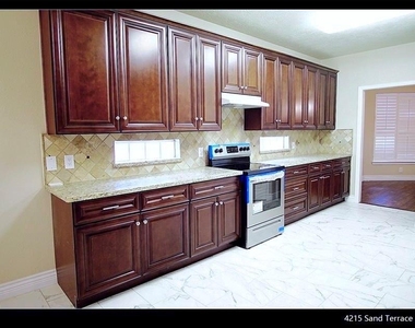 4215 Sand Terrace - Photo Thumbnail 2