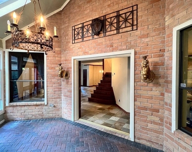 6983 Oakwood Park - Photo Thumbnail 26