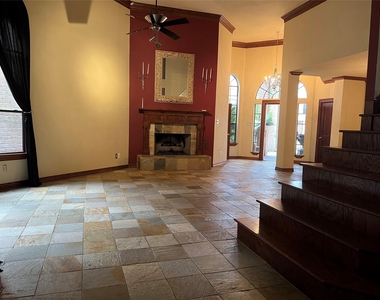 6983 Oakwood Park - Photo Thumbnail 8