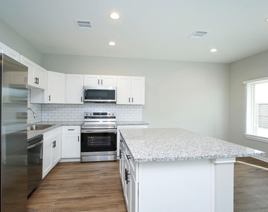 14010 Longstreet Road Road - Photo Thumbnail 16