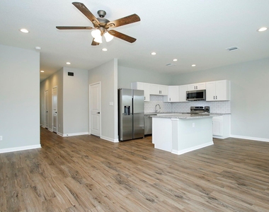 14010 Longstreet Road Road - Photo Thumbnail 10