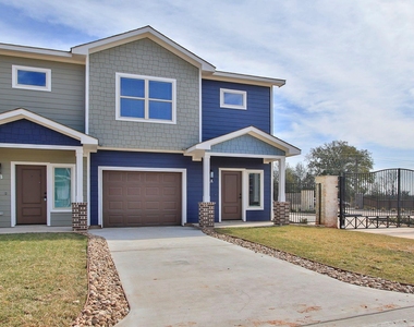 14010 Longstreet Road Road - Photo Thumbnail 3