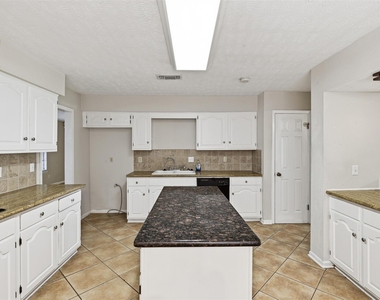 20011 Sweetgum Forest Drive - Photo Thumbnail 15