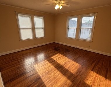 2928 Avenue O - Photo Thumbnail 6