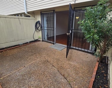 2039 Winrock Boulevard - Photo Thumbnail 31