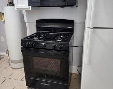 2504 Isabella Street - Photo Thumbnail 8