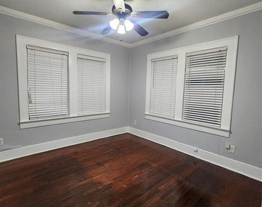 2504 Isabella Street - Photo Thumbnail 12