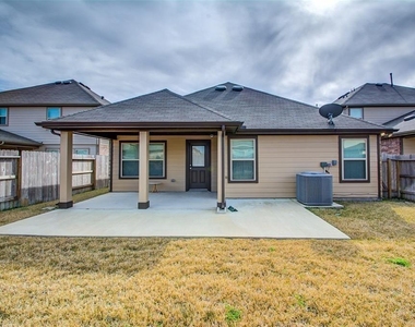 22618 Auburn Valley Lane - Photo Thumbnail 14