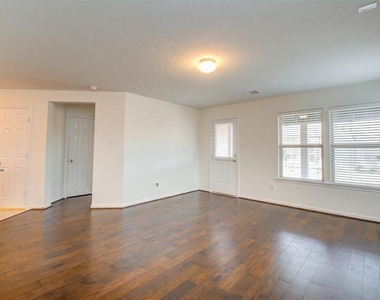 22618 Auburn Valley Lane - Photo Thumbnail 4