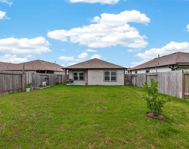 10411 Meadow Saffron Drive - Photo Thumbnail 34