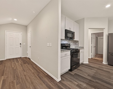 10411 Meadow Saffron Drive - Photo Thumbnail 4