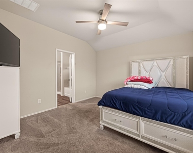 10411 Meadow Saffron Drive - Photo Thumbnail 23