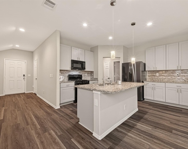 10411 Meadow Saffron Drive - Photo Thumbnail 9