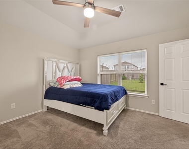10411 Meadow Saffron Drive - Photo Thumbnail 24