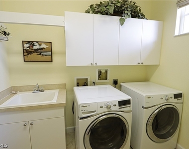 9616 Cypress Hammock Circle - Photo Thumbnail 10