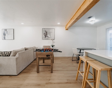 6001 Reims Road - Photo Thumbnail 14