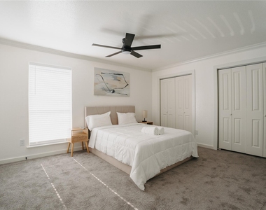 6001 Reims Road - Photo Thumbnail 28