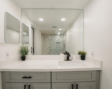 6001 Reims Road - Photo Thumbnail 39