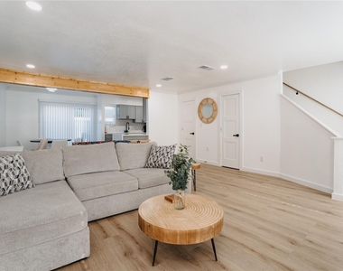 6001 Reims Road - Photo Thumbnail 3